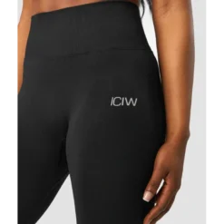 Define Seamless Scrunch Tights, Black