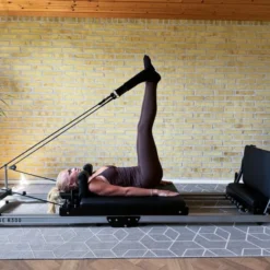 Titan Life Reformer Evolver R300